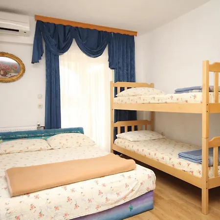 By The Sea Kastel Kambelovac, - 8627 Apartment *
