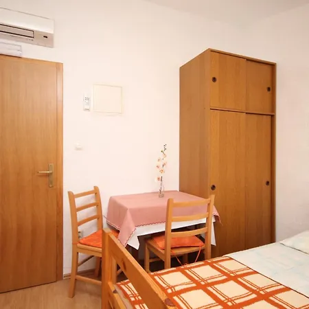 By The Sea Kastel Kambelovac, - 8627 Apartment