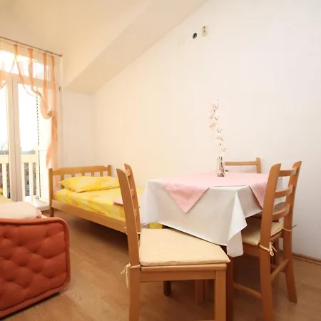 By The Sea Kastel Kambelovac, - 8627 Apartment *