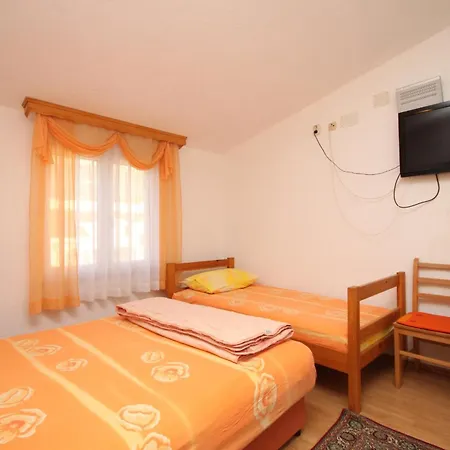 アパート By The Sea Kastel Kambelovac, - 8627